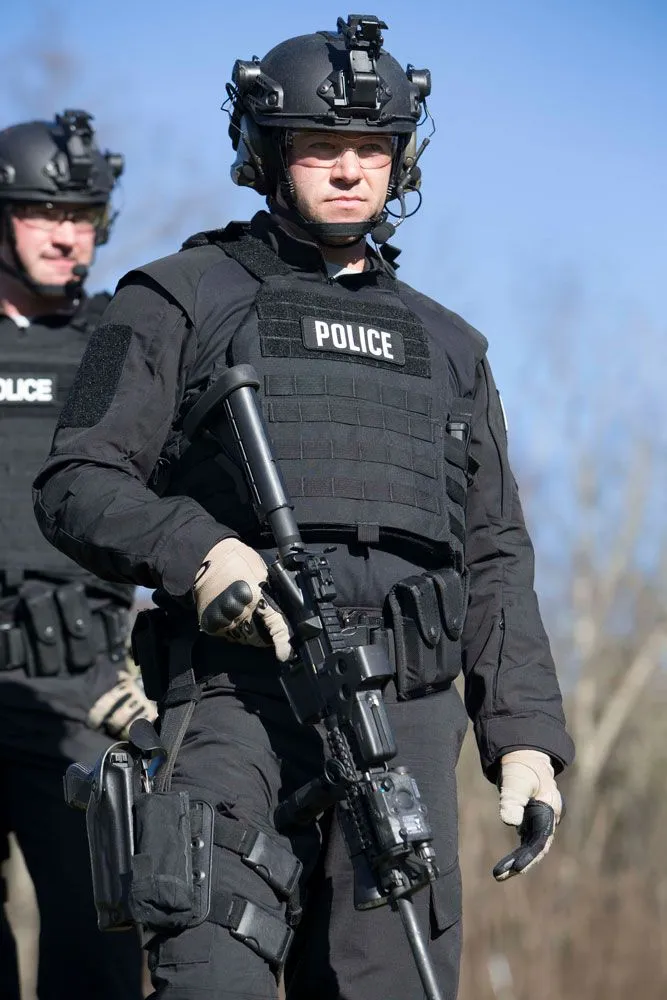 POLICE SAFETY ARMOUR CARRIER